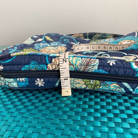 Bella Taylor Travel Cosmetic Jewelry Zip Around Case - Picture 9 of 16